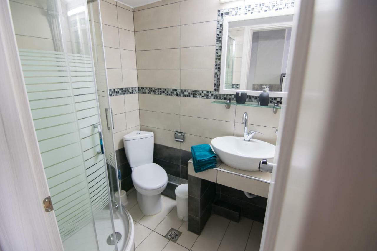 Avra Comfort Rooms Nea Poteidaia Exteriör bild